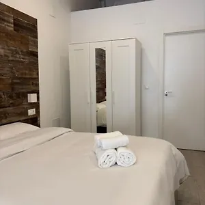 Hermoso Piso A 3 Min De La Estacion De Bus Y Tren Ave Appartement Málaga